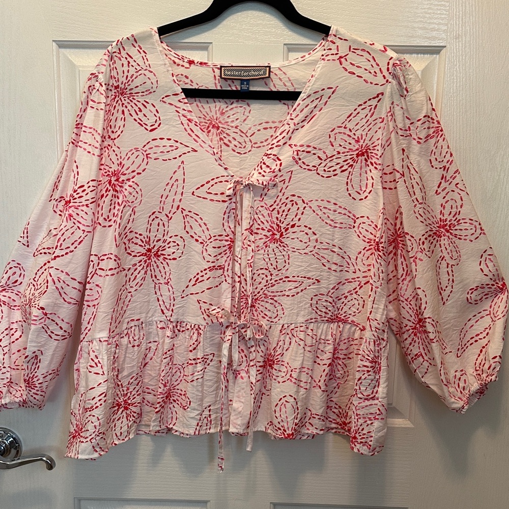 Hester & Orchard White Peplum Blouse with Pink Floral Open Tie Front Boxy Small